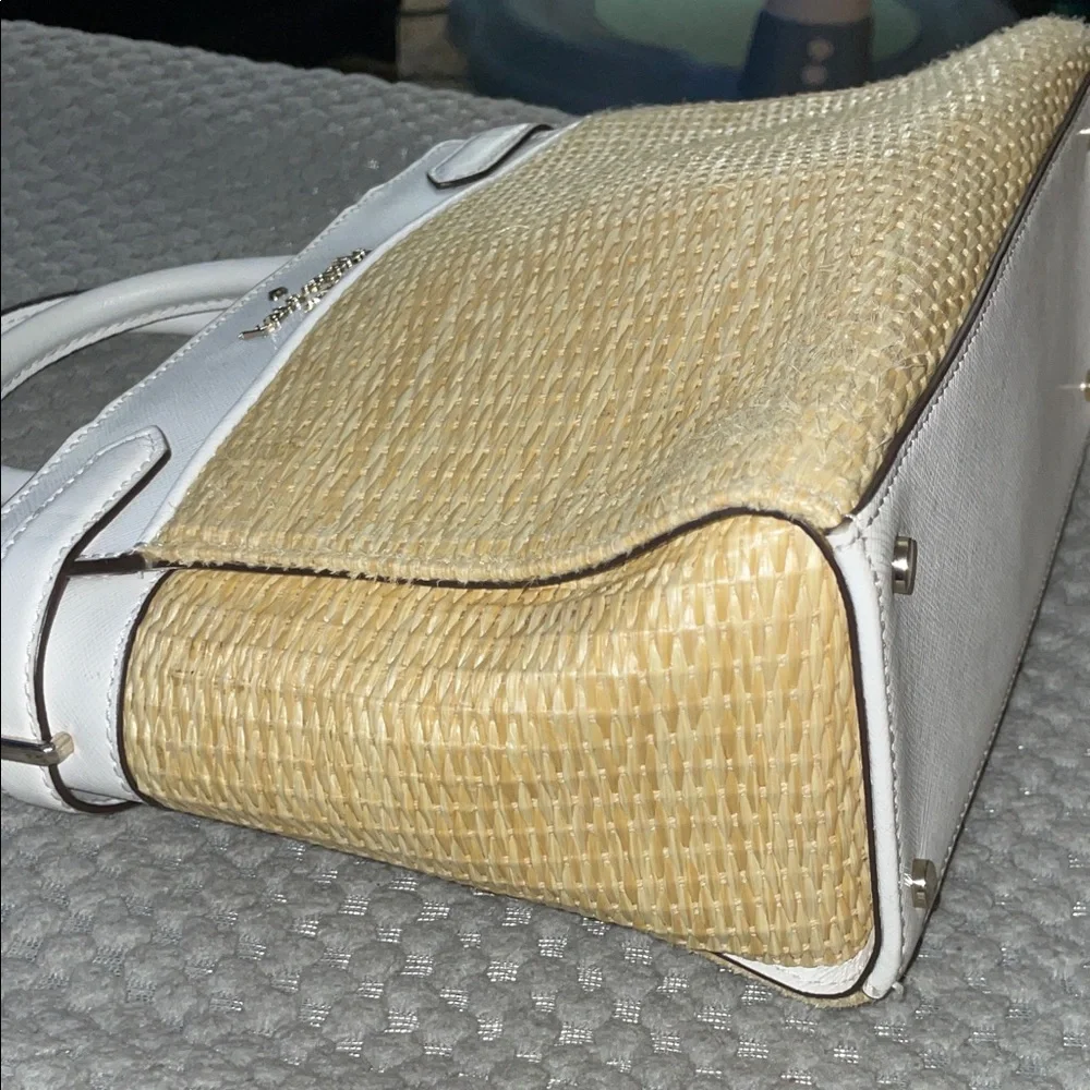 Kate Spade Stacie Tan and White Woven Satchel/Crossbody 9”H x 11”W NWT🌸🌼 - Picture 7 of 15